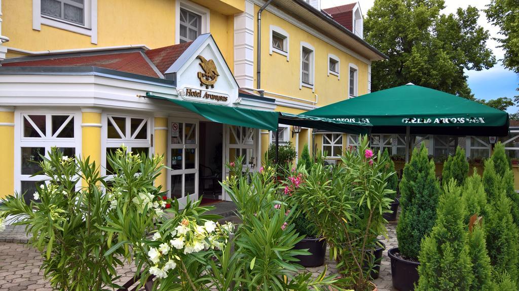 Hotel Aranysas Alsoors Exterior photo